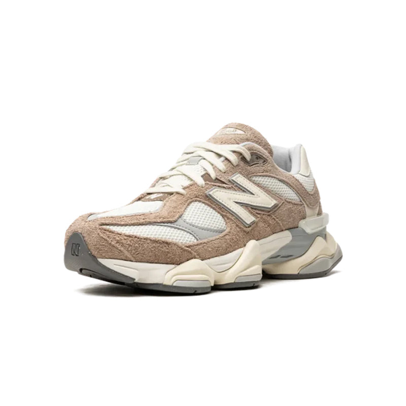 New Balance 9060 Cortado Linen – Sneakers